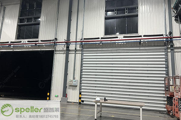 密封保溫提升門助力工廠電動門改造，速度抗風(fēng)雙重保障